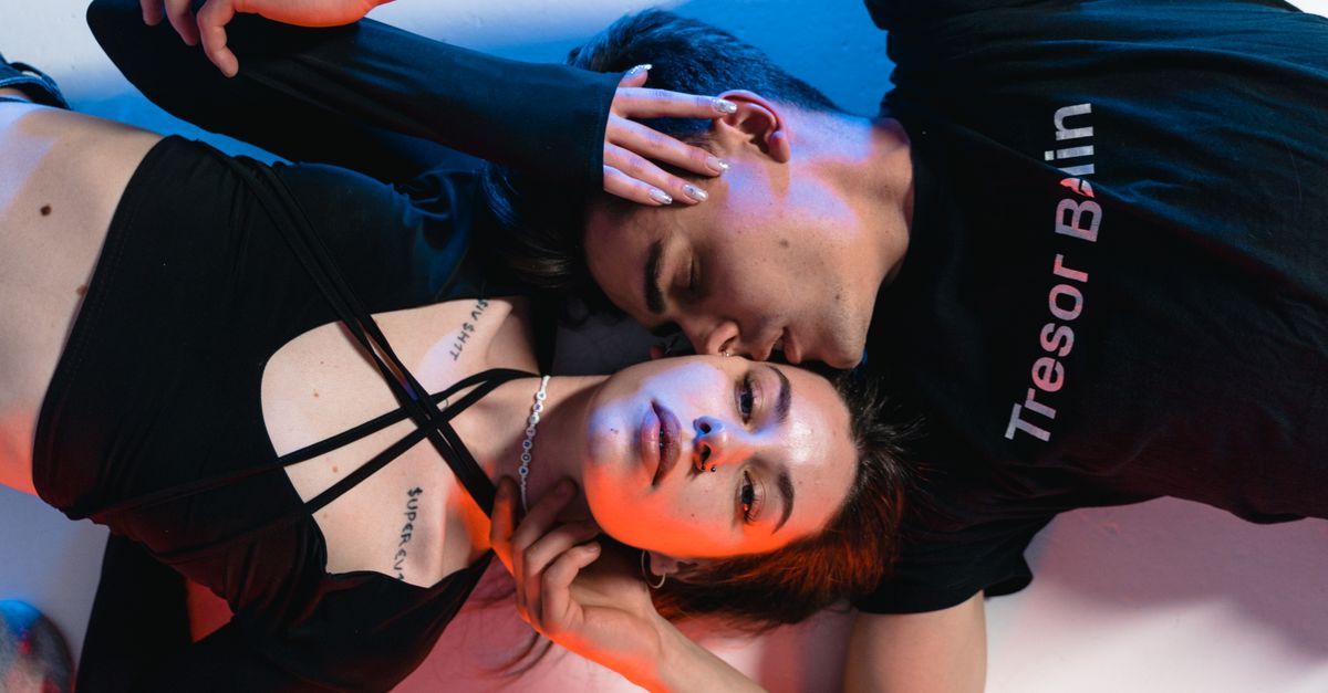 Itwo young adults embrace because they feel seen and heard by the harm reduction in drug counseling strategies their program uses