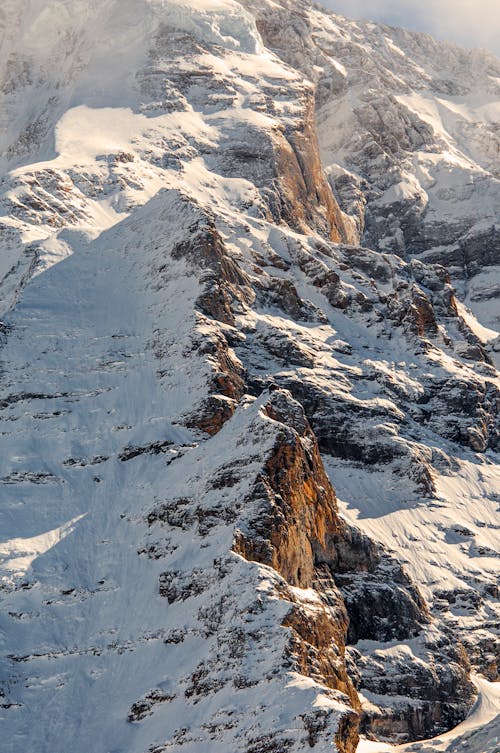 Free Scenic View of Snowy Mountain Range Stock Photo