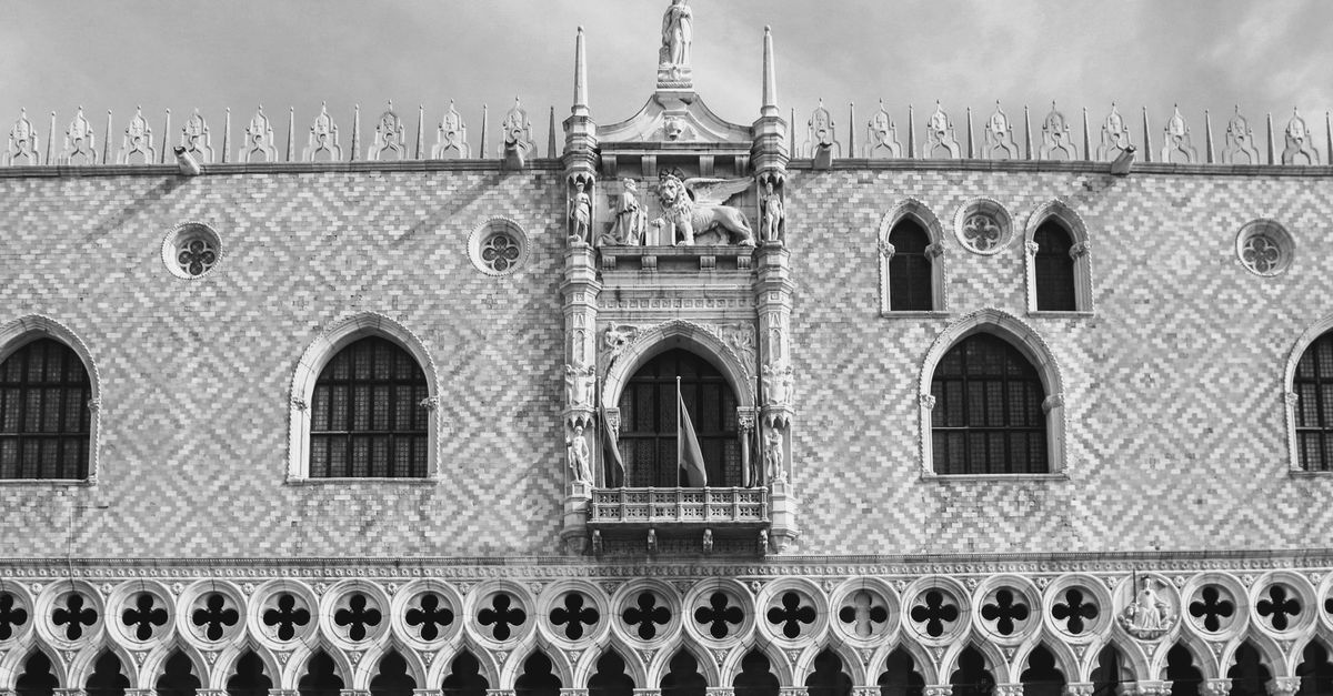 Facade of Doge’s Palace in Venice.