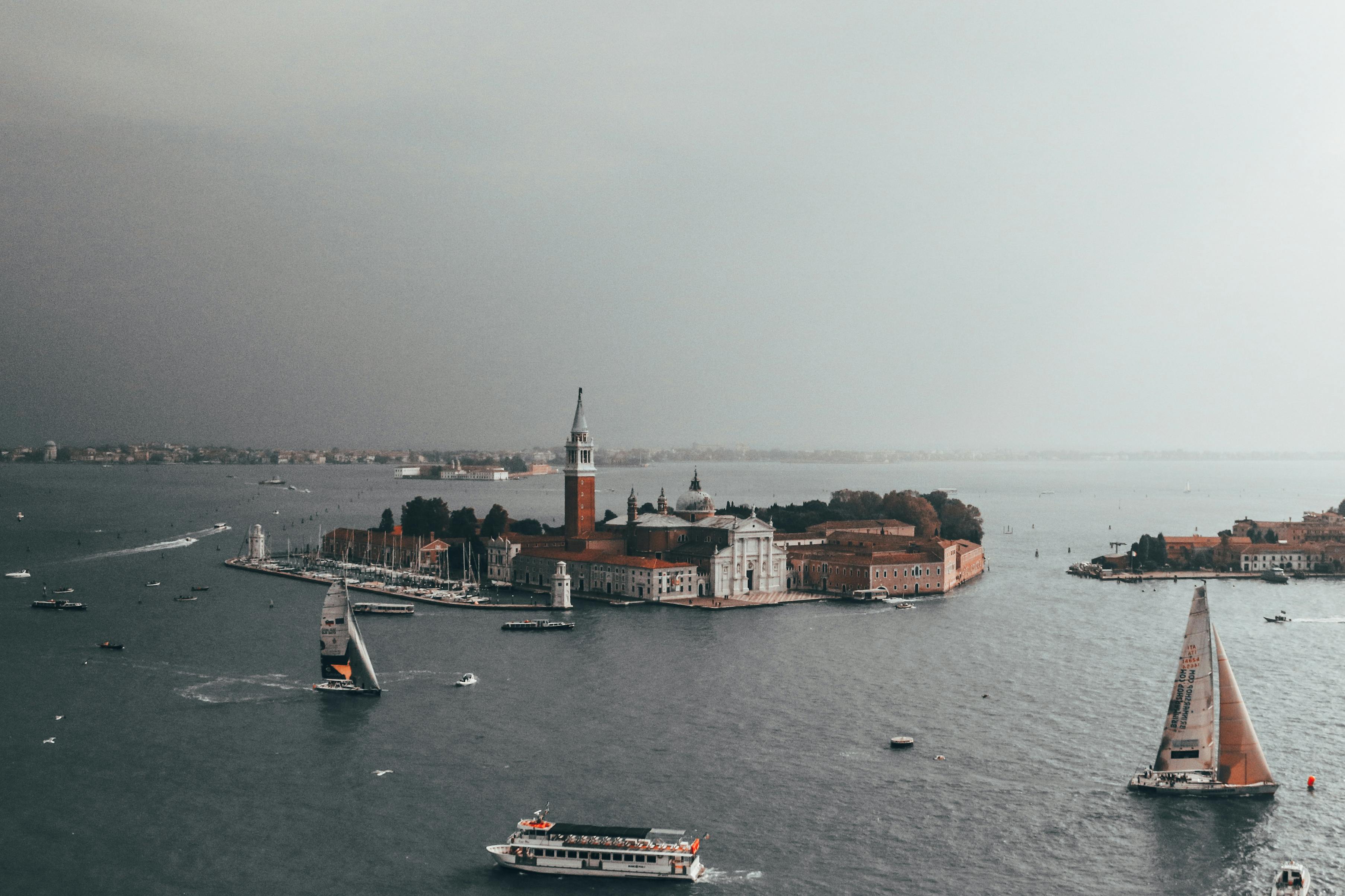 venice-ferry-photos-download-the-best-free-venice-ferry-stock-photos