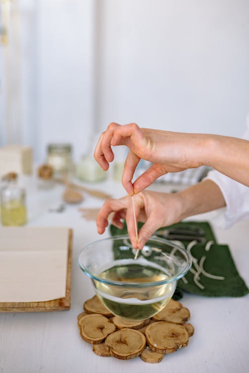 Photos gratuites de artisanat, bol en verre, bougie mèche