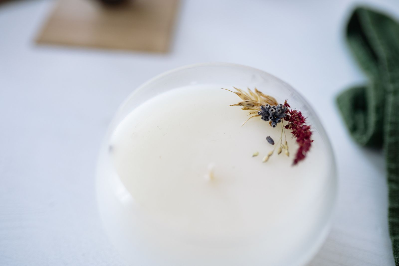 Scented Keepsakes - Crafting Botanical Wax Sachets