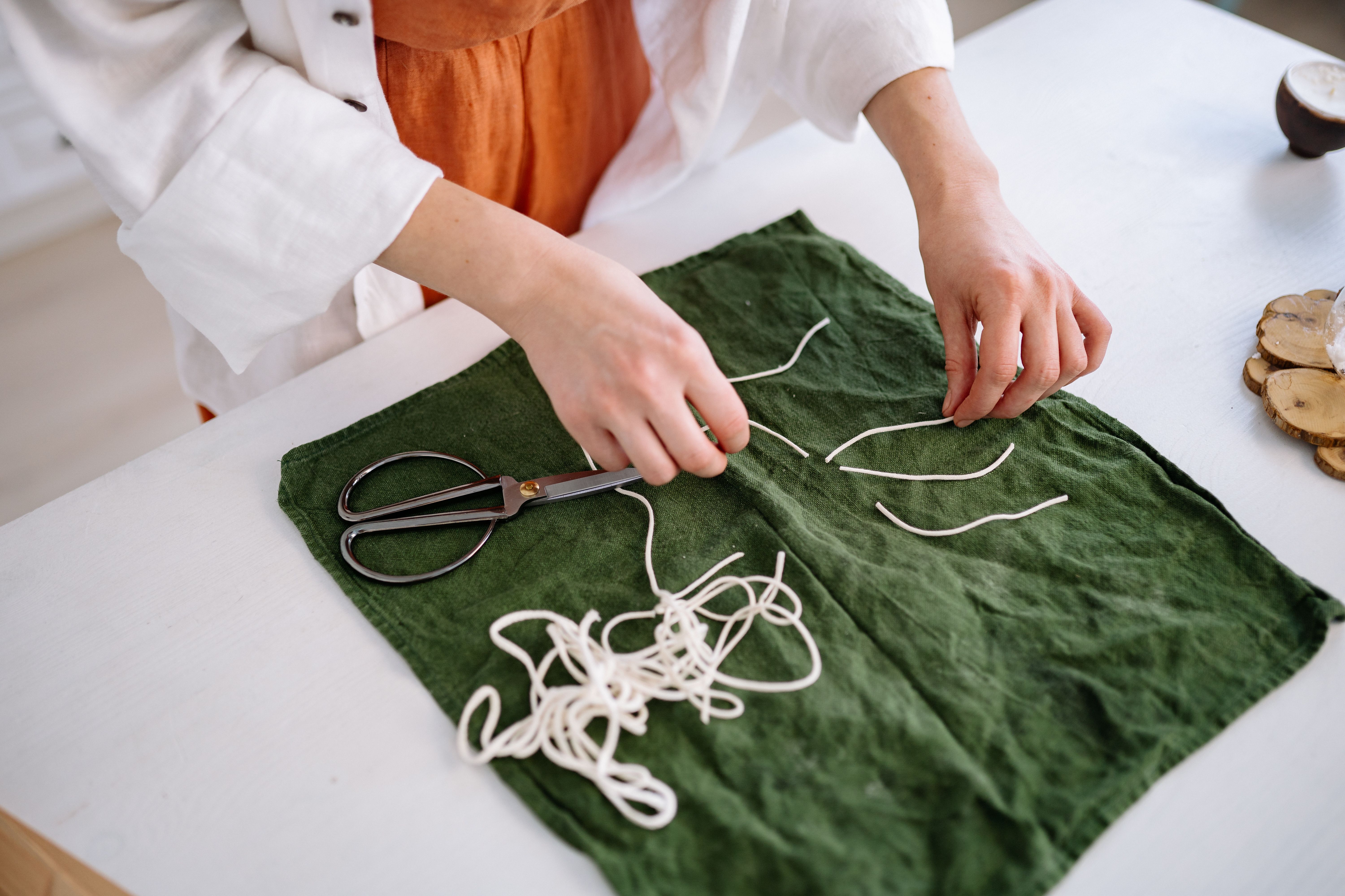 Design-Wohnaccessoires selber machen: 4 DIY-Ideen einfach + nachhaltig — Material-Übersicht