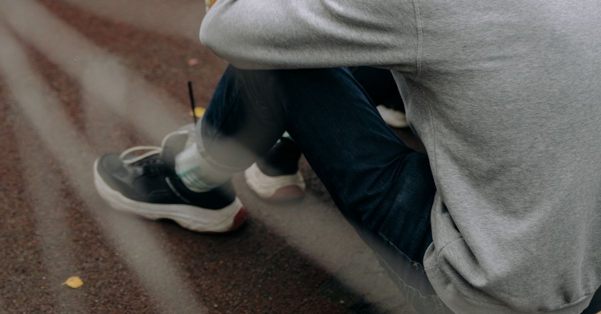 lonely teenager in city