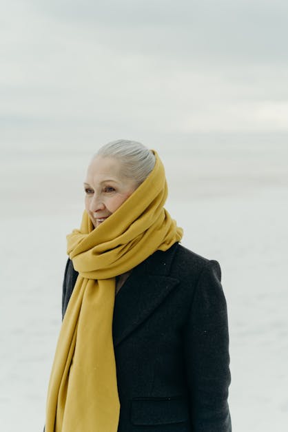 Woman in brown and blue scarf photo – Free Yellow Image on Unsplash