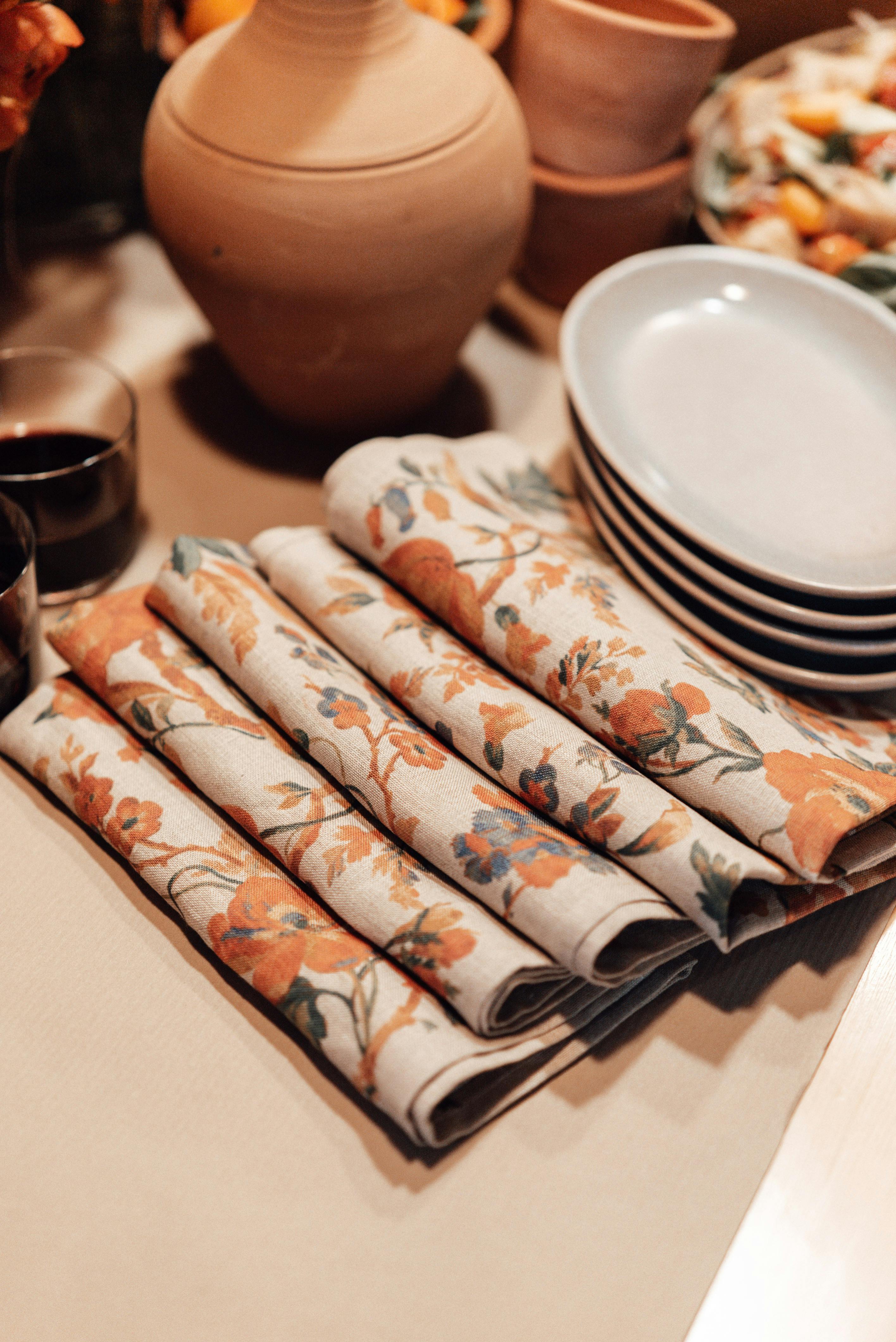 Napkins near Plates · Free Stock Photo