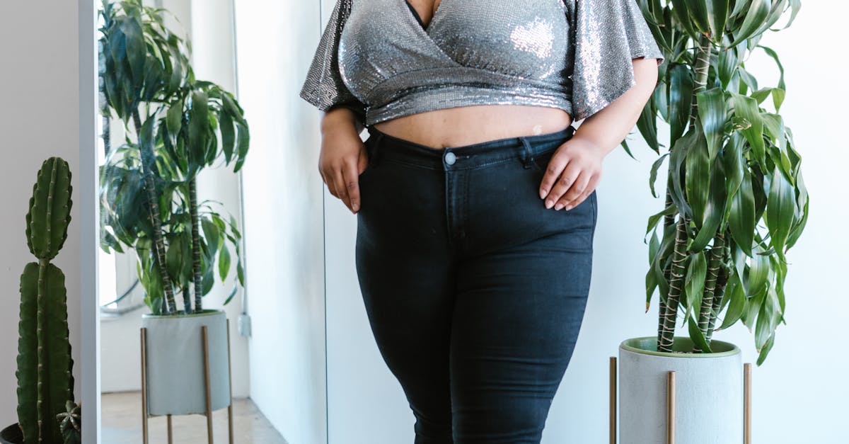 How to cut jeans into shorts plus size