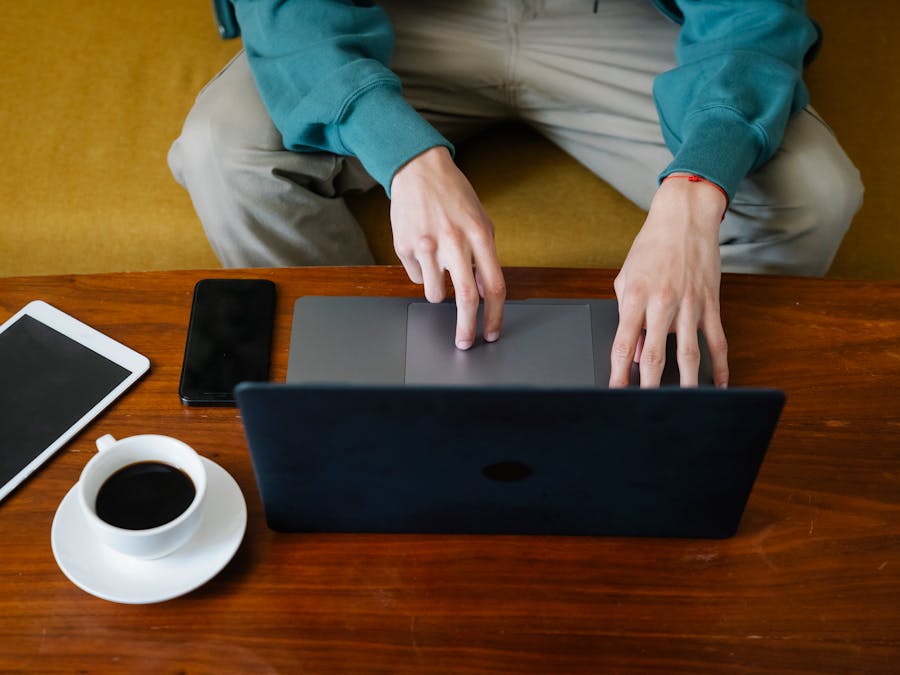 Can my employer see my browsing history on my personal phone?