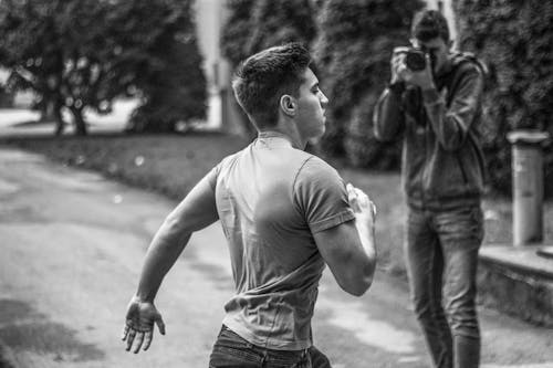 Бесплатное стоковое фото с бег, бегущий человек, бегущий человечек