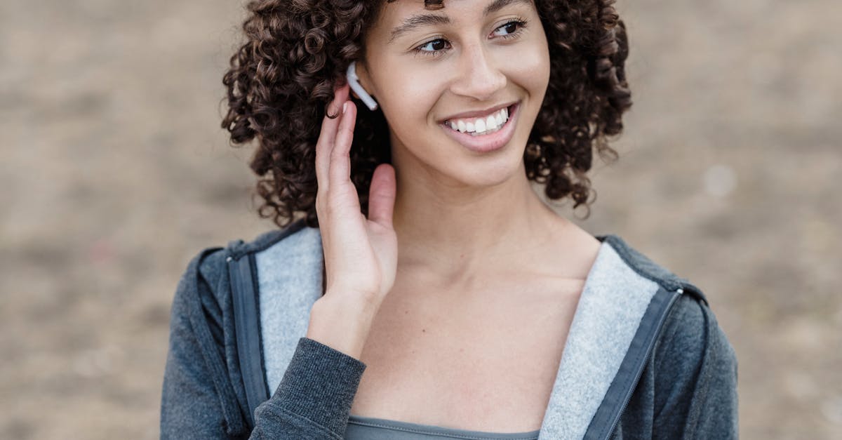 How to connect Sony Bluetooth earbuds wh-1000xm4