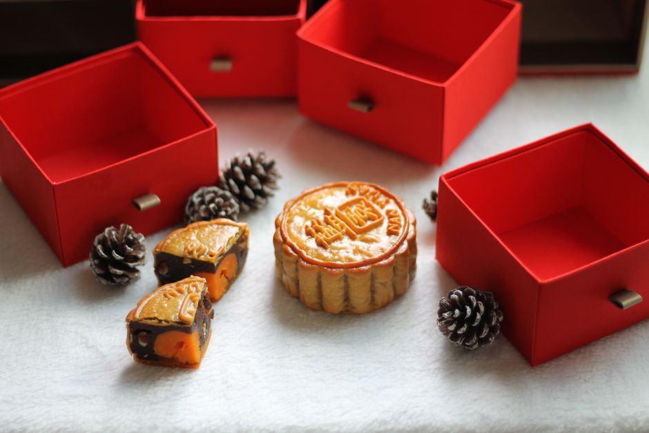 Best Chinese Snack Subscription for Chicago Winters? My Honest Review After Freezing My Commute