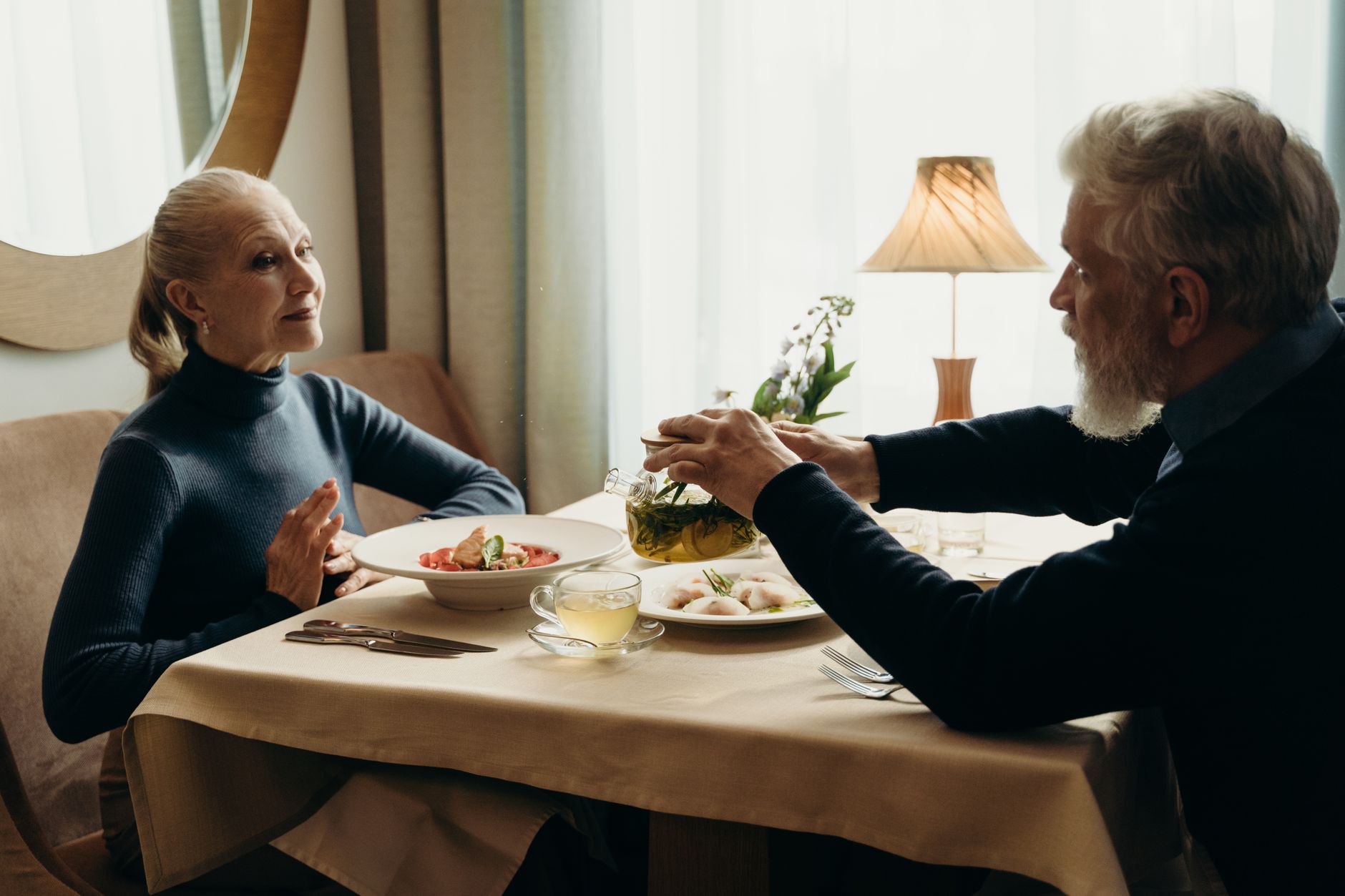 senior living scene with Cypress assisted living