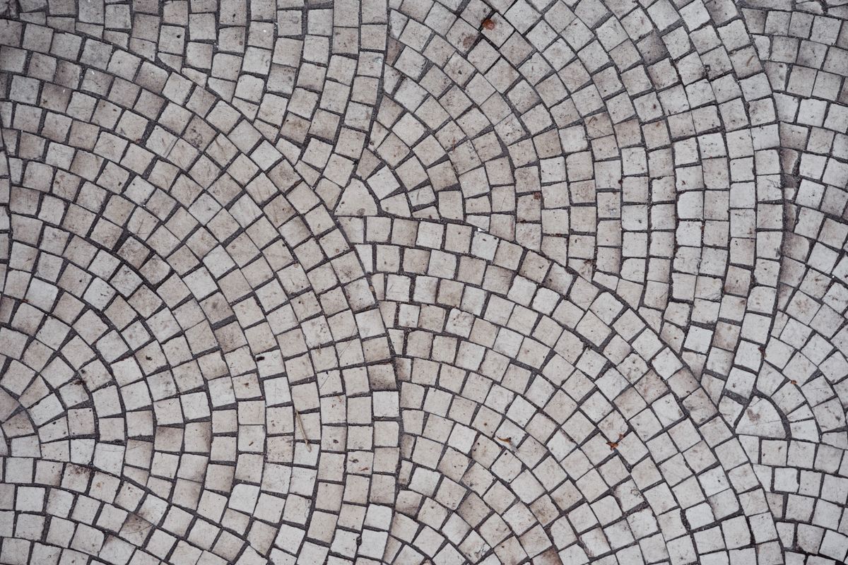 Mosaïque géométrique de carrelage en céramique — vue de dessus, motif circulaire
