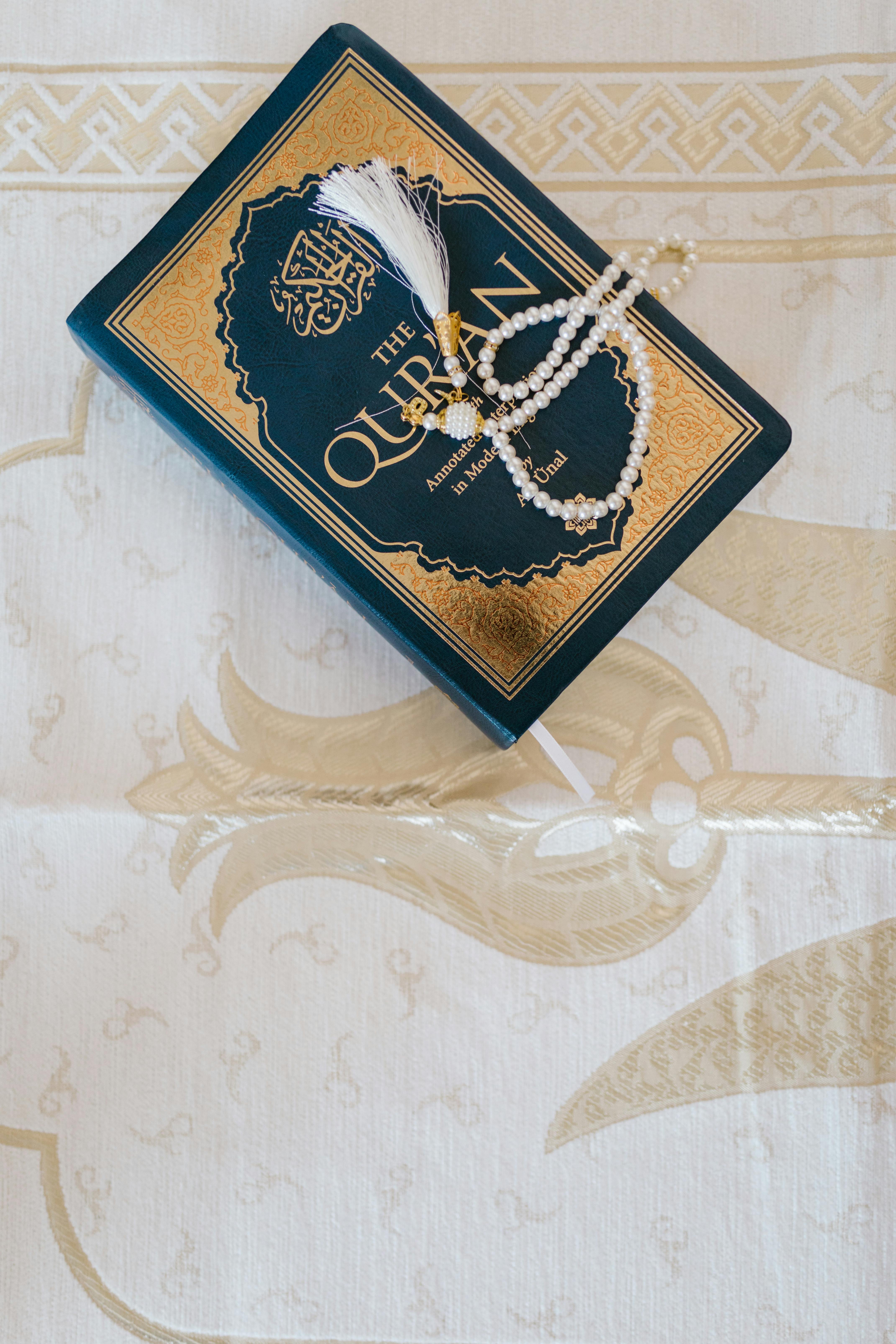 Quran Photos, Download The BEST Free Quran Stock Photos & HD Images