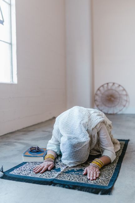 Makna Ayat: Kesempurnaan Pujian Hanya Milik Allah Makna Ayat: Kesempurnaan Pujian Hanya Milik Allah