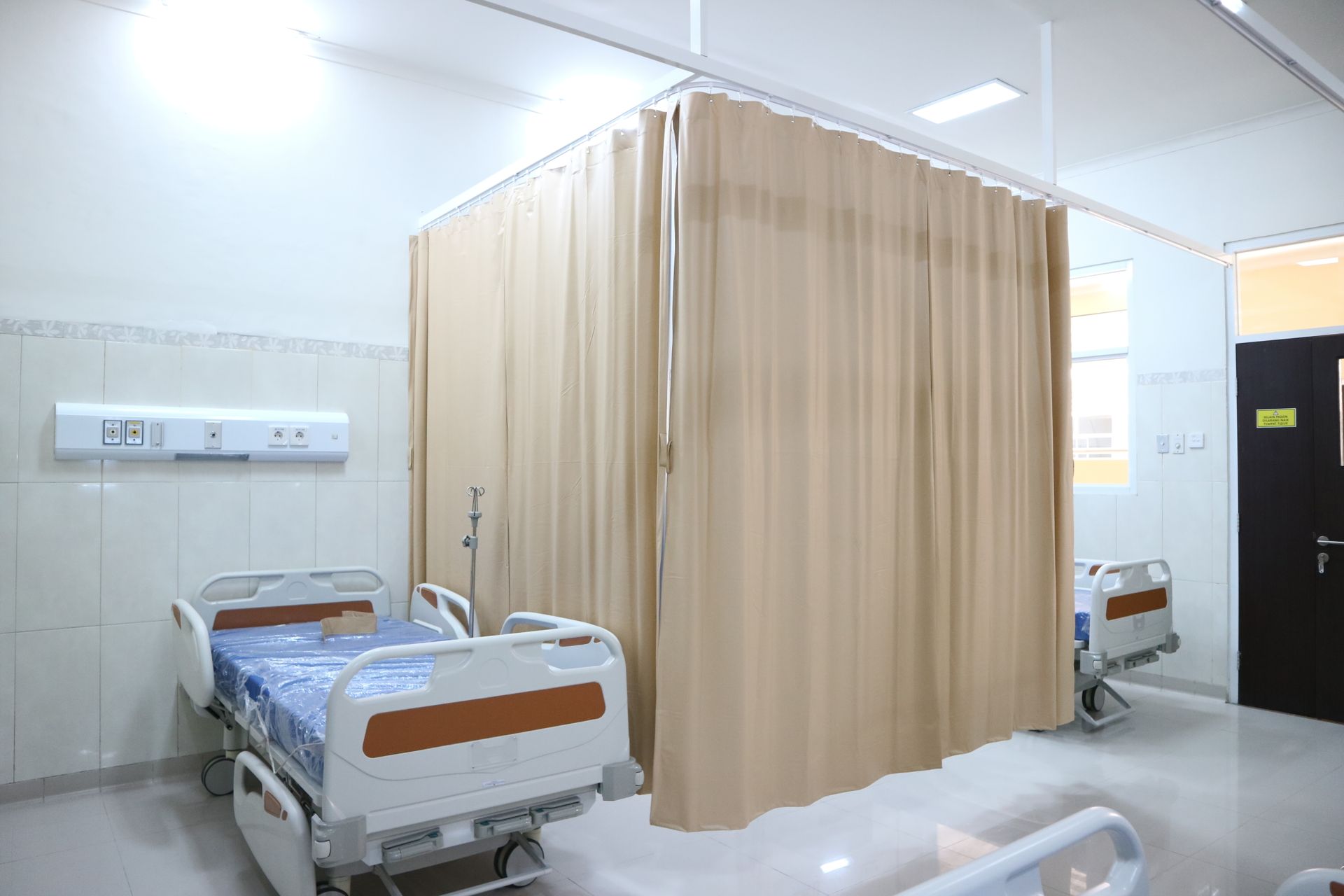 DRC 에볼라 2개 보건구역 추가 확산…누적 사망 3799명