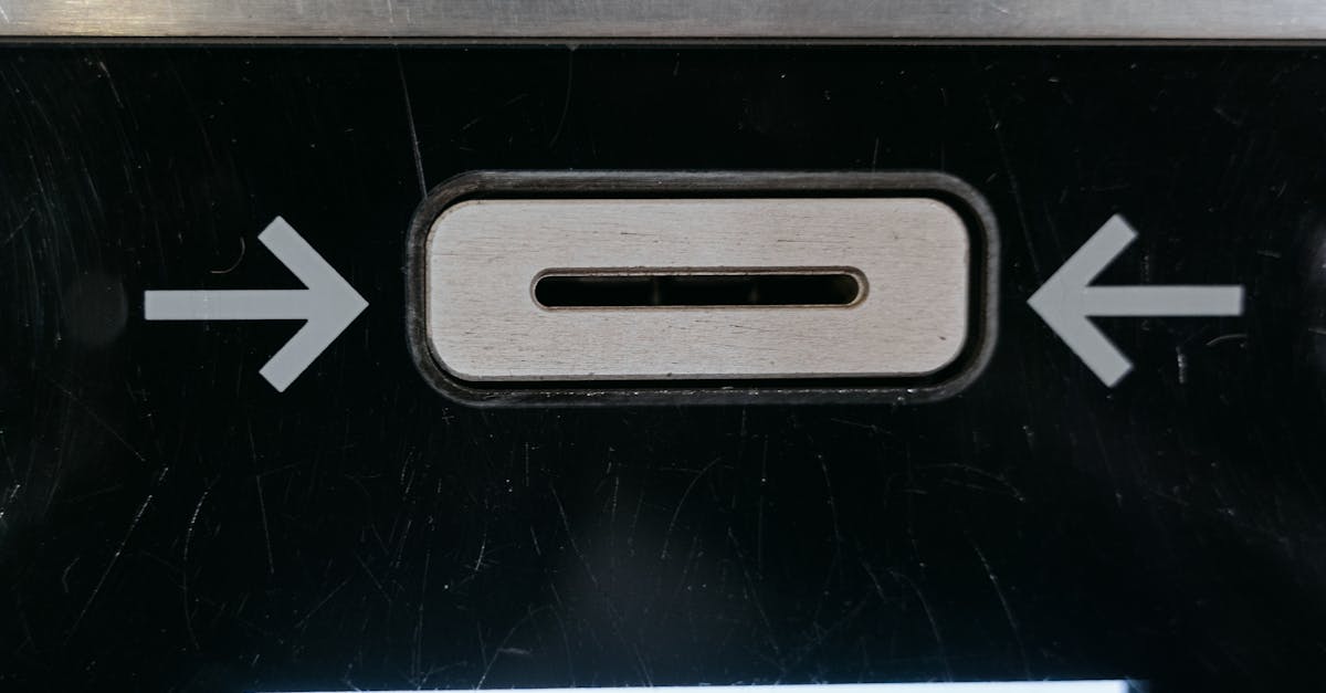 三菱FUSO攜手鴻海 共創零排放巴士新時代