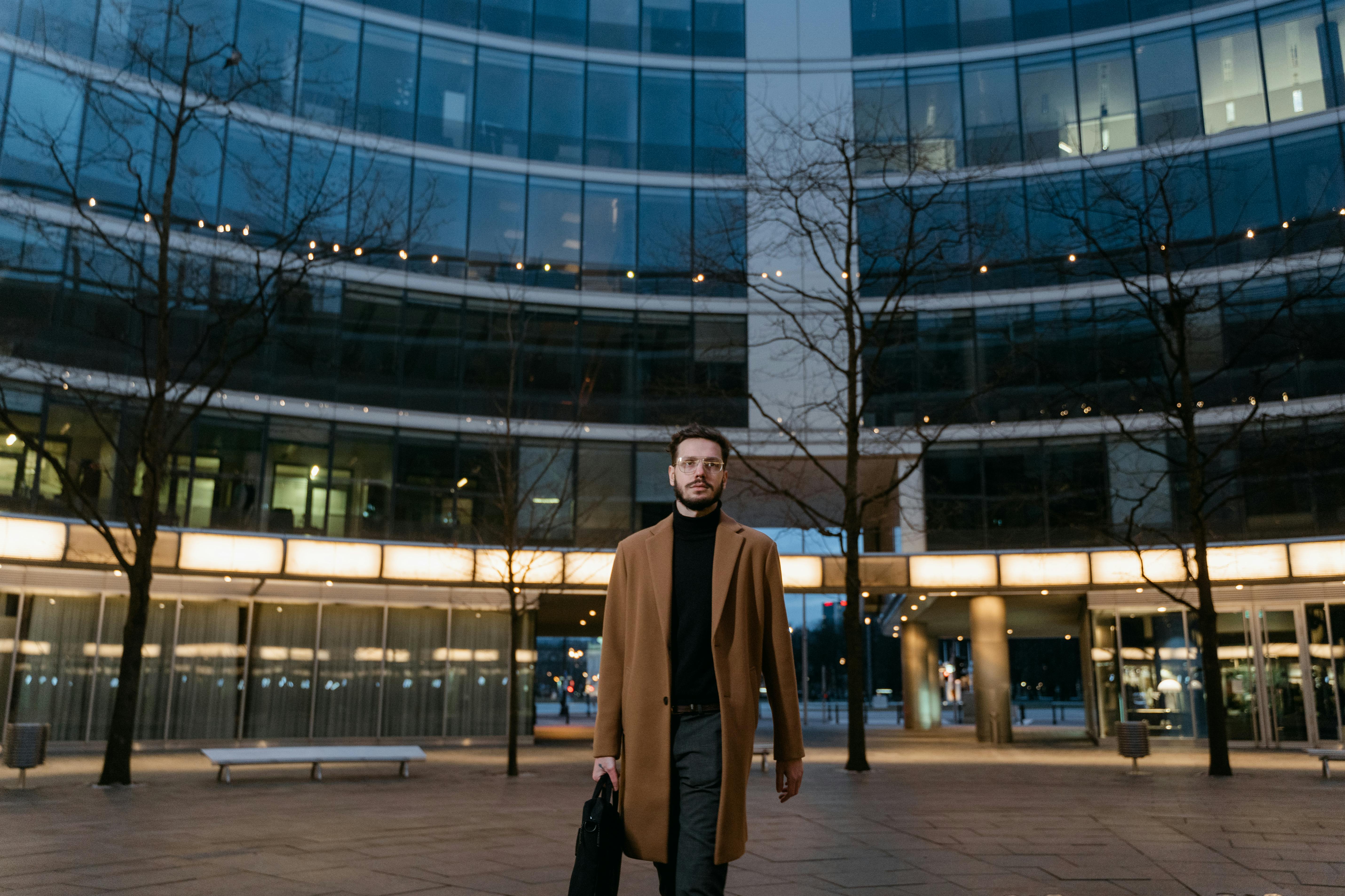 The 2026 Executive Guide to Managing Commercial Fleet Risks in Texas — Photo by MART  PRODUCTION on Pexels