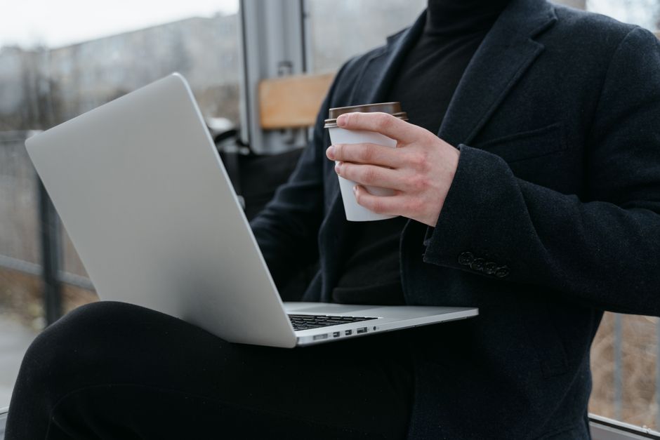 フリーランス1年目のリアルな収入と生活を完全公開|独立前に知るべき現実