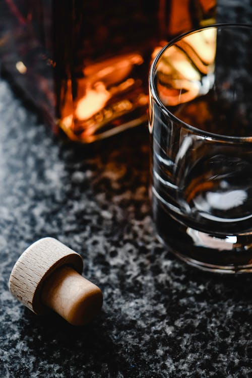 Gratis stockfoto met alcoholisch drankje, cognac, detailopname Stockfoto