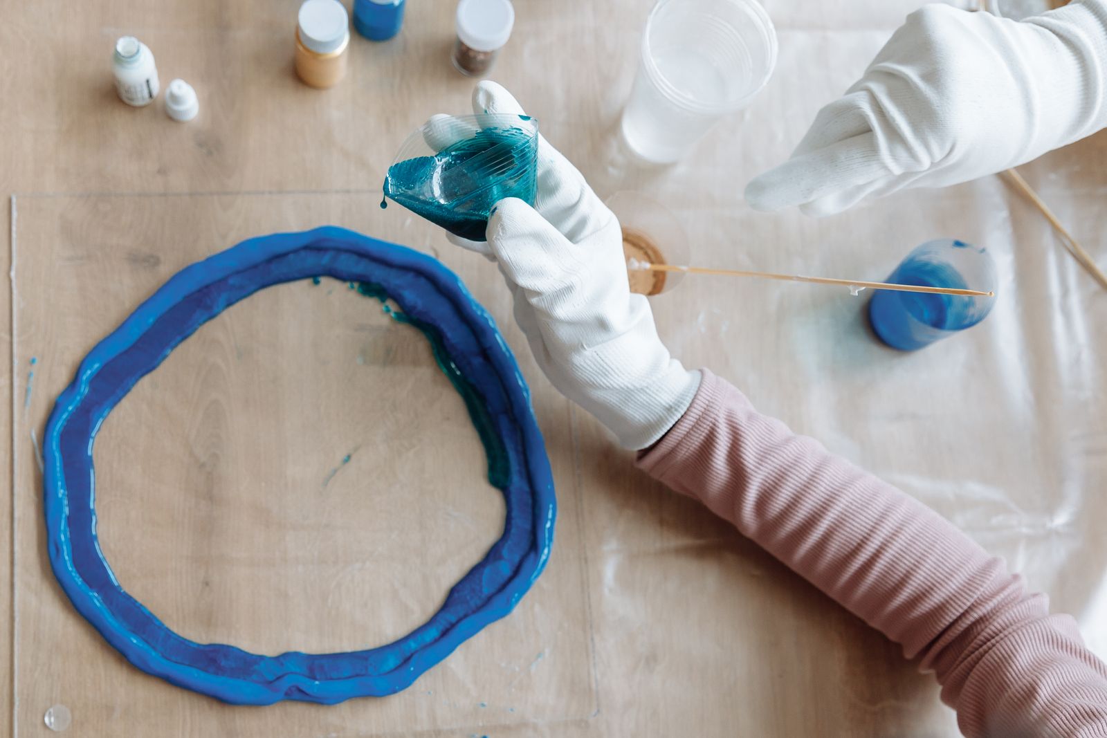 Wearable Resin - Crafting Resin Jewellery
