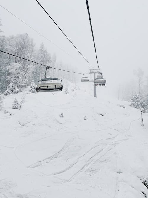 Ücretsiz dikey atış, kar, kayak Merkezi içeren Ücretsiz stok fotoğraf Stok Fotoğraflar