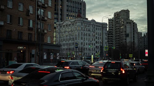 Kostenloses Stock Foto zu abend, asphaltstraße, maschinen