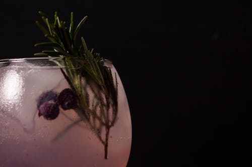 Foto profissional grátis de bebida cocktail, cachaça, copo de coquetel