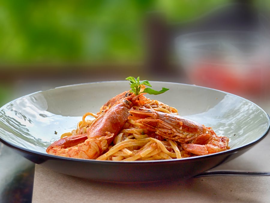 Is it better to cook shrimp frozen or thawed?