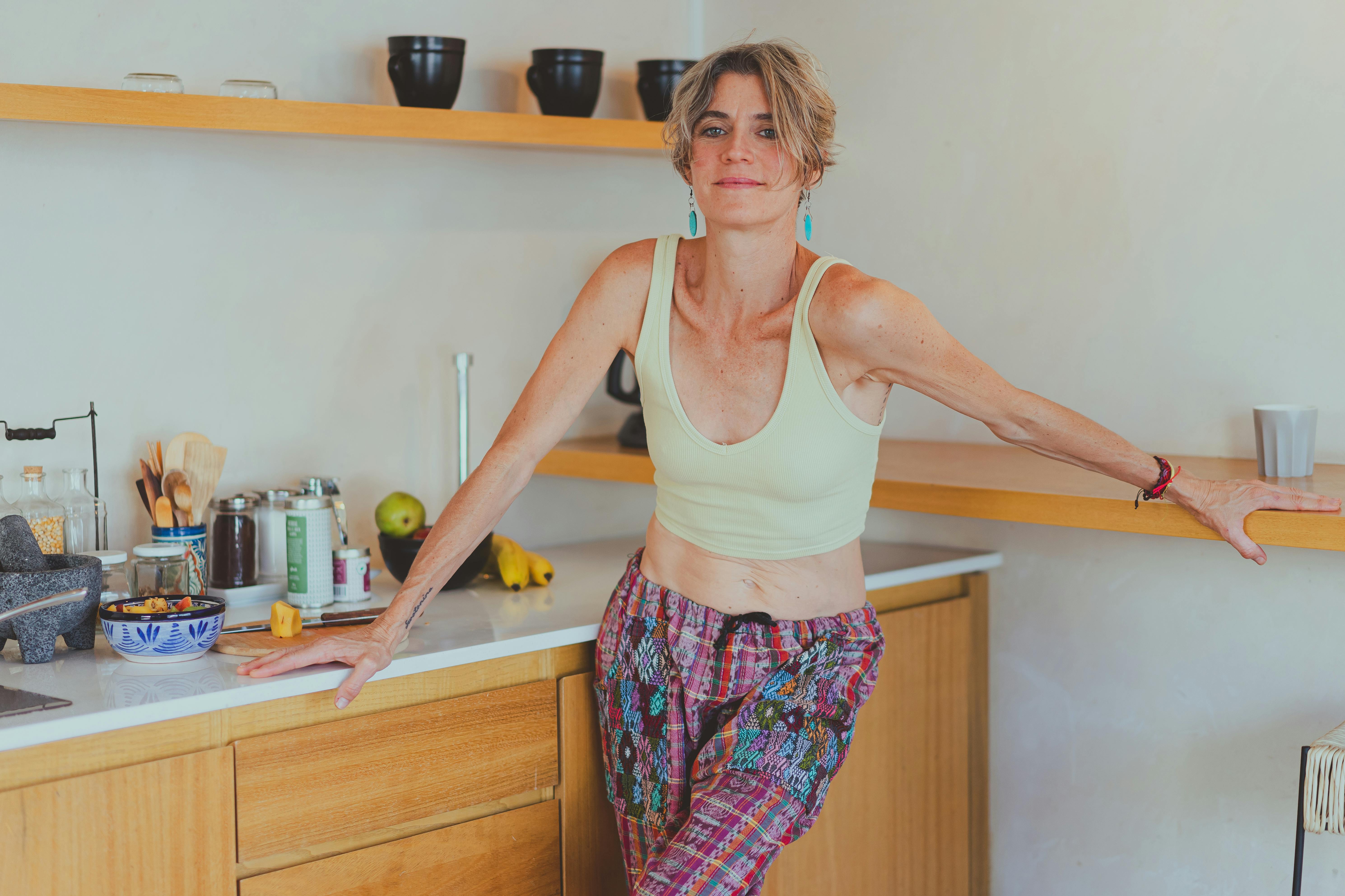 Free Elderly Woman in Crop Top Smiling Stock Photo