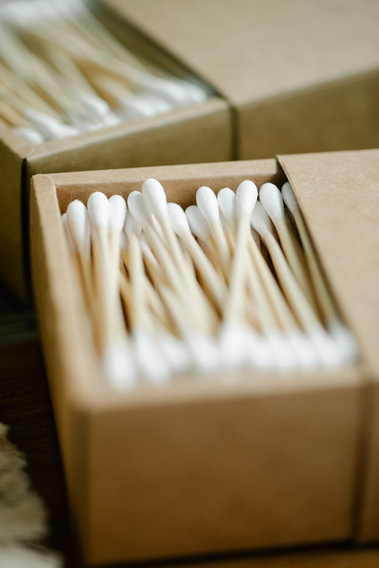 Set Of Cotton Swabs In Box