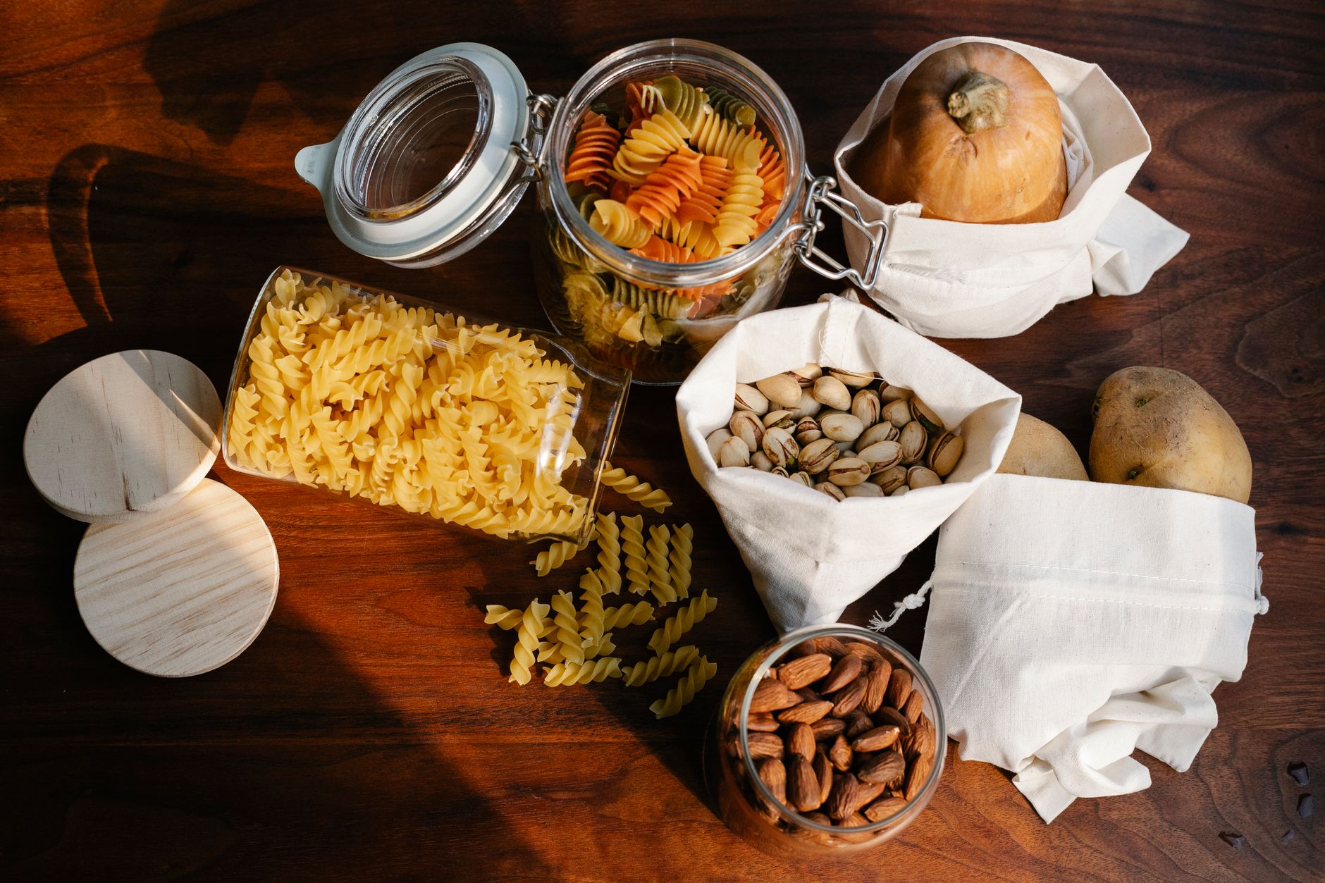 House resolution backs food banks and volunteering, but it is symbolic and provides no funding