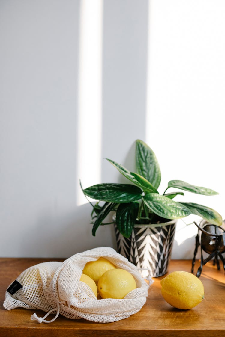 Fresh Lemons In Reusable Bag