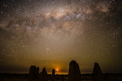 Free Silhouette of Rock Formation Under Starry Night Stock Photo