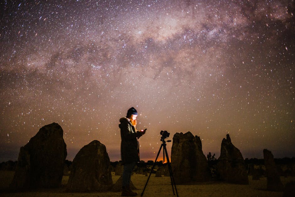 camera on tripod pointed at starry sky - night sky pictures camera on tripod pointed at starry sky - night sky pictures