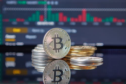 Bitcoin, bozuk paralar, crypto para birimi içeren Ücretsiz stok fotoğraf