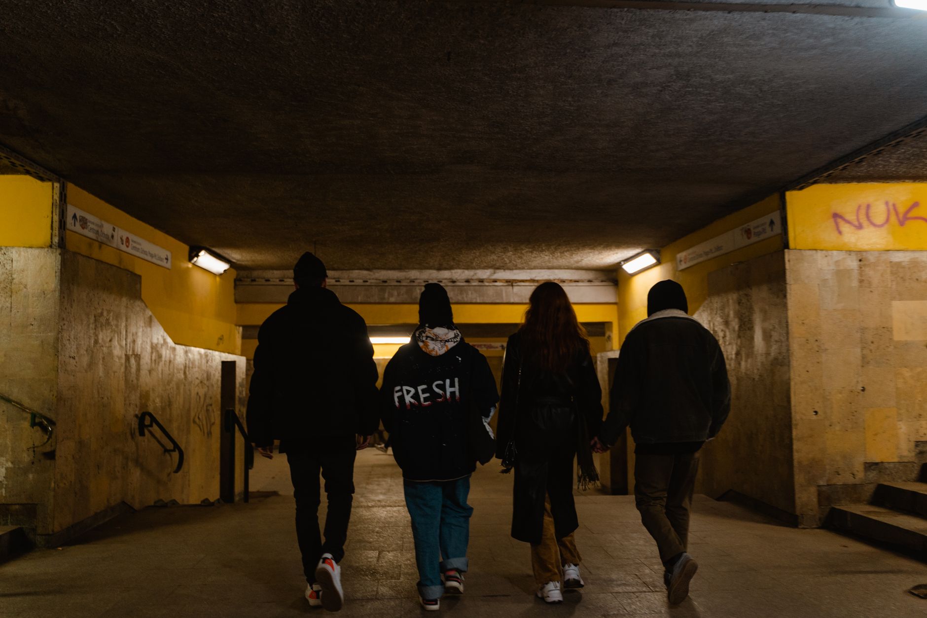 From Streetwear to High Fashion: The Impact of Grey Gradient on Luxury Design