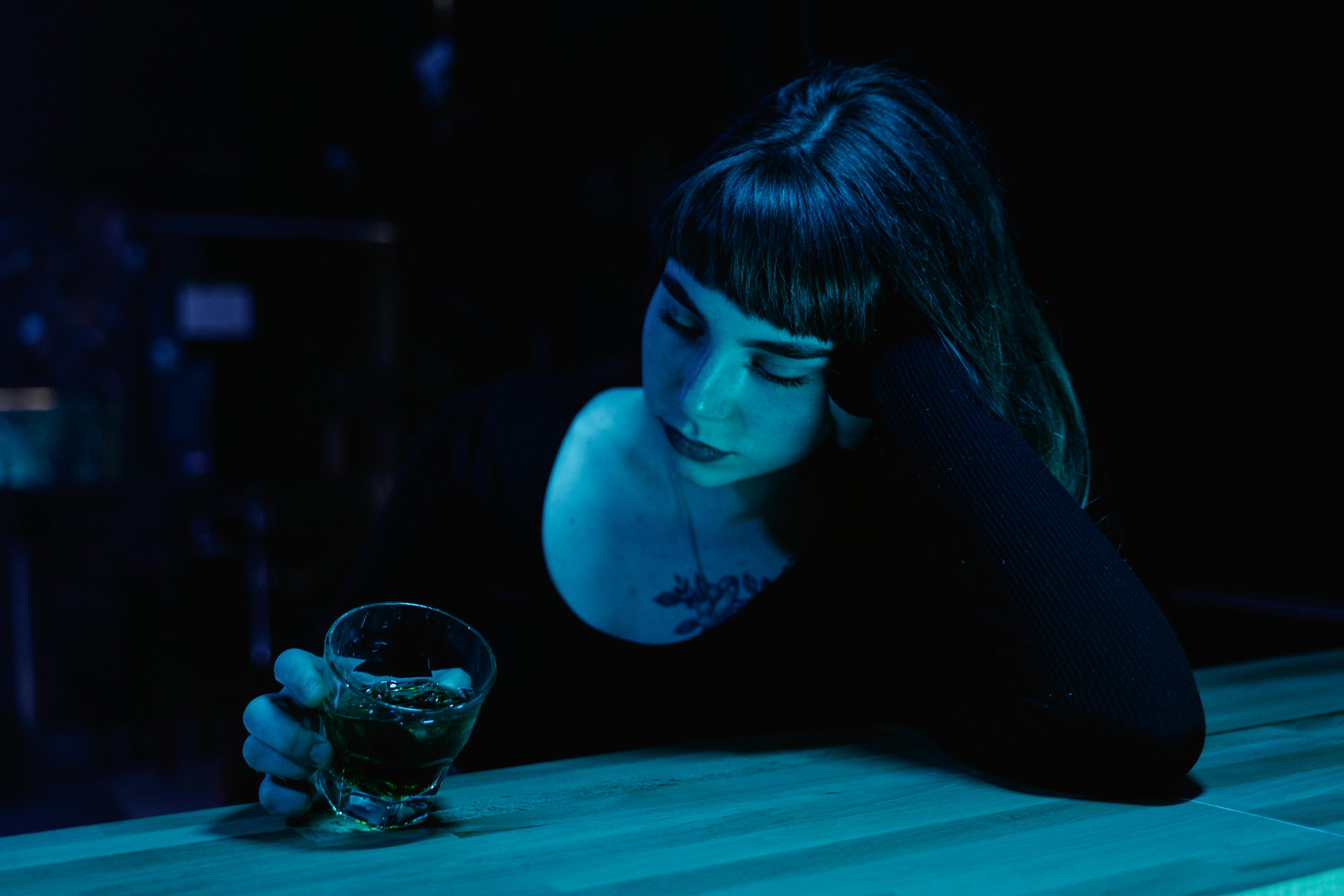 Does drinking everyday make you an alcoholic?