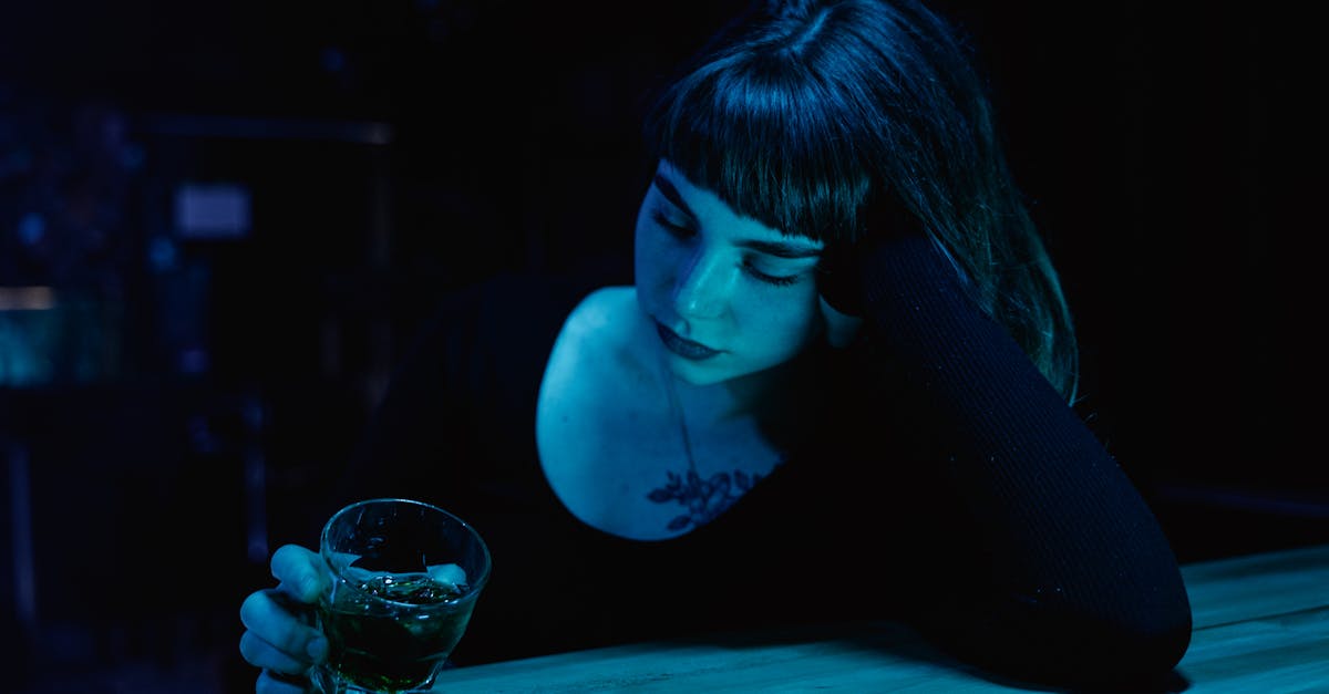 6 Subtle Ways Women Compete for Social Status