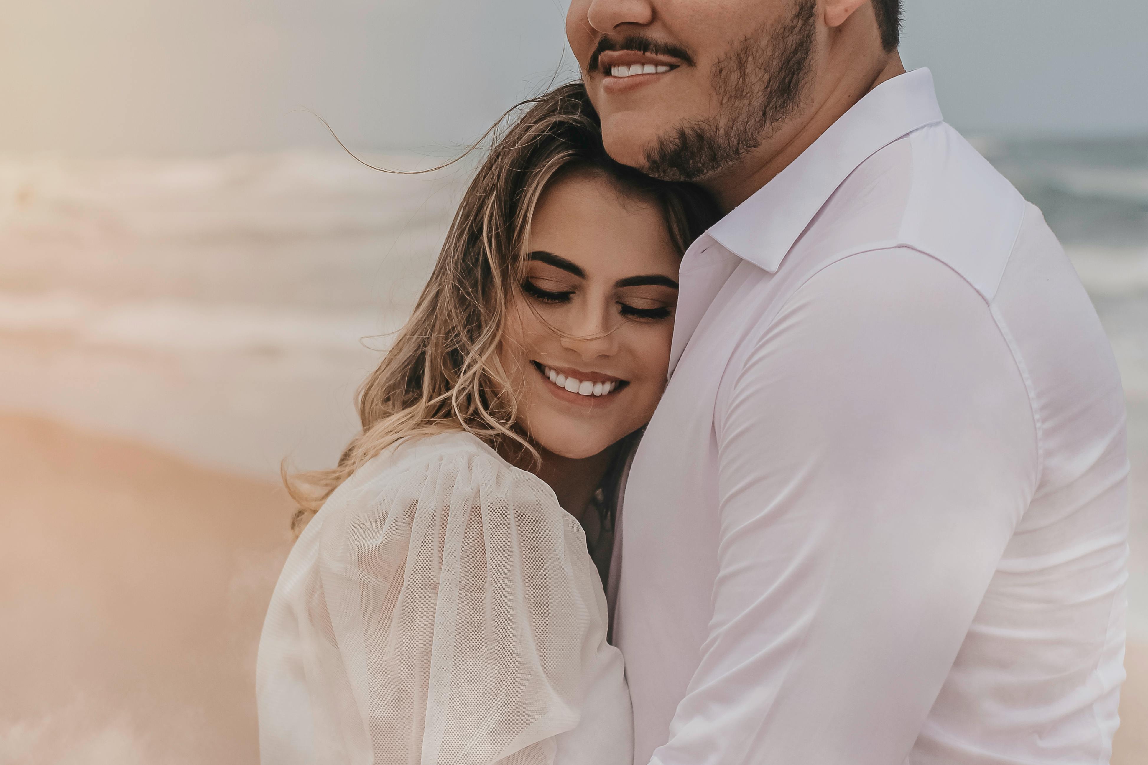 171,059+ Best Free Beach love Stock Photos & Images · 100% Royalty-Free ...