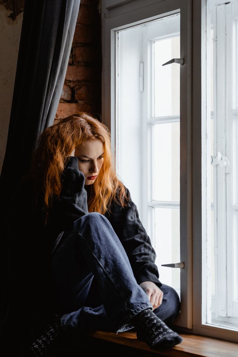 How to Calm Anxious Thoughts With Scripture