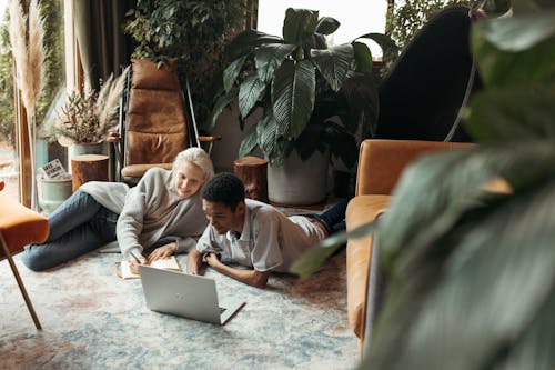 Gratis stockfoto met afstandswerk, collega, computernetwerken