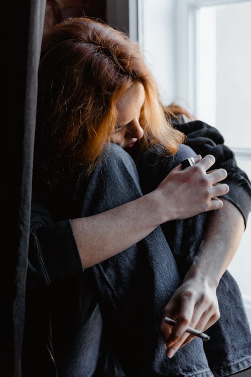 Kostnadsfri bild av angelägen, bedrövad, depression