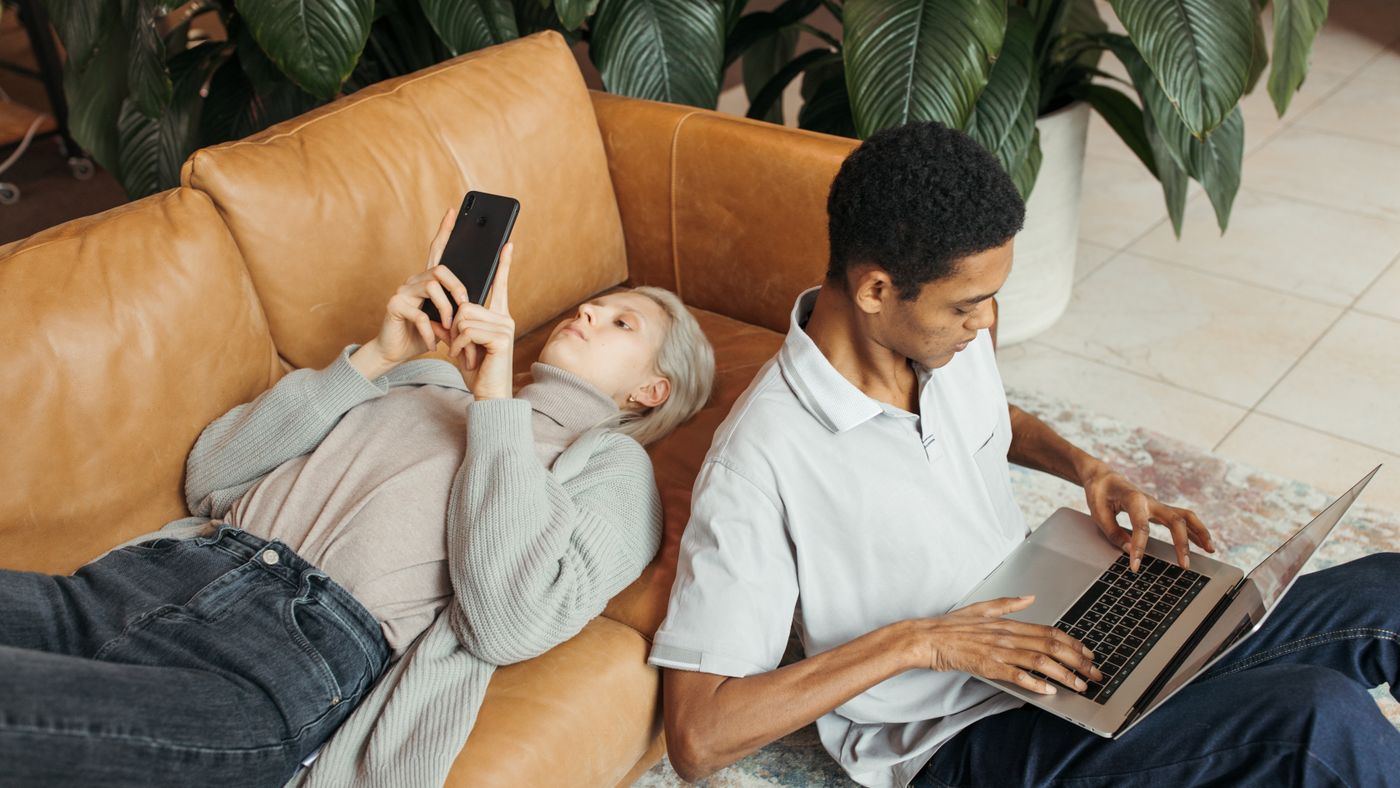 Why Online Dating Actually Works for Busy People