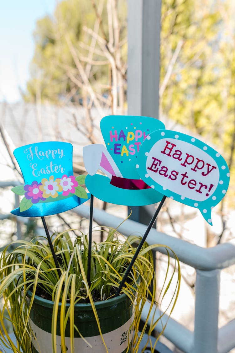 Happy Easter Stick Signs In A Pot