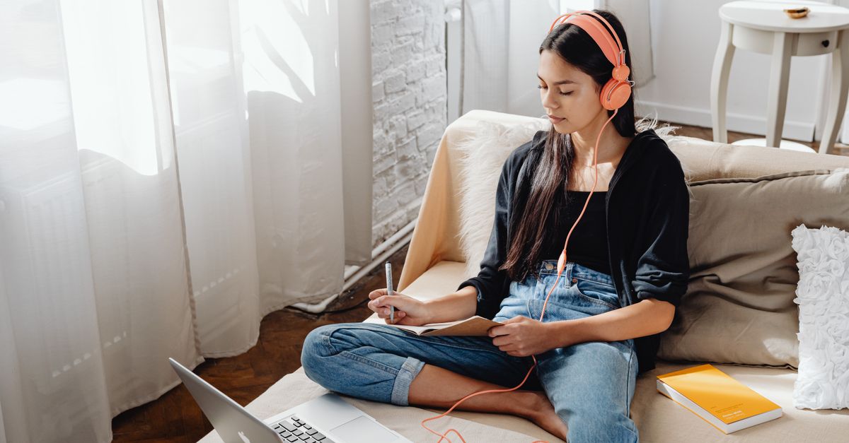 Cómo seleccionar un curso de español online adecuado para tus necesidades