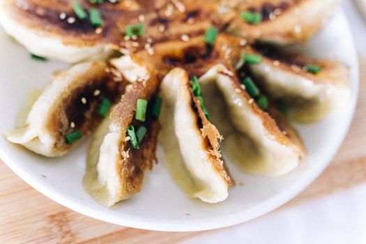 Asian Potstickers With Vegetables On A Bed Of Whole Grain Rice And Sweet And Spicy Asian Style Sauce Asian Potstickers Healthy Choice