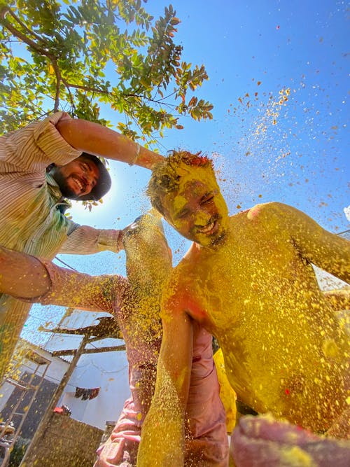 Kostenloses Stock Foto zu feier, festival der farben, gießen