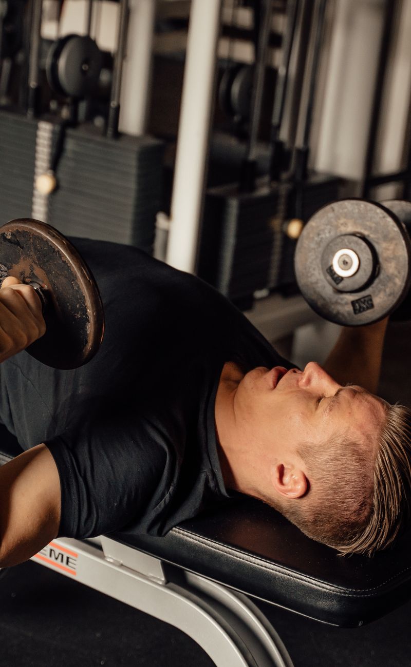 How to Break Through Your Push Plateau: Pushmaxx Progressive Overload Guide (2026)