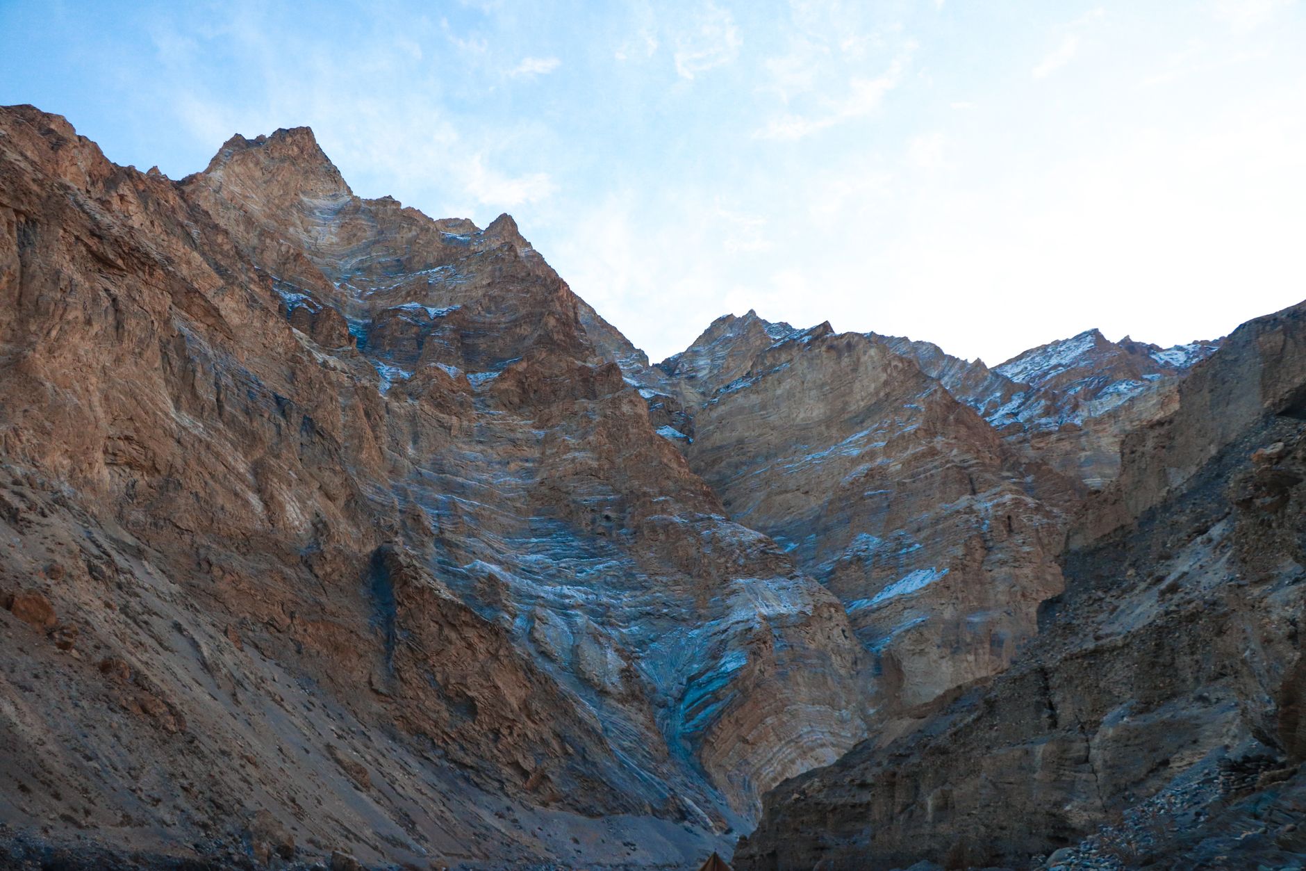 Breathtaking view of the rugged Zanskar mountains in Ladakh, India.